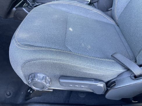 Used 2024 Jeep Wrangler Unlimited AWD/4WD image 15