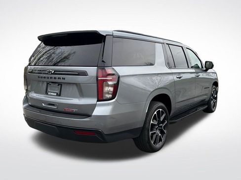 Used 2023 Chevrolet Suburban RST AWD/4WD image 6