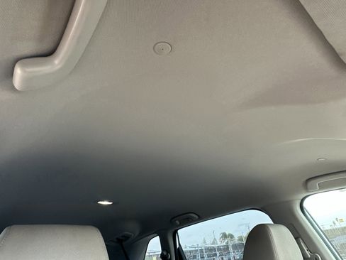 Used 2023 Honda CR-V LX image 17