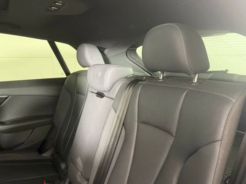 Used 2022 Audi Q8 Premium Plus image 22