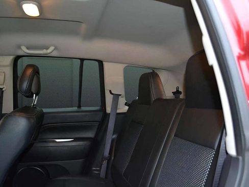 Used 2017 Jeep Compass Latitude image 17