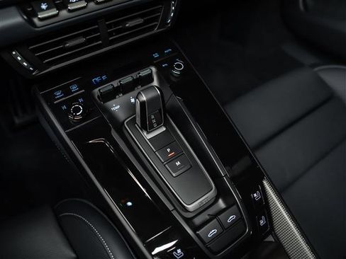 Certified 2026 Porsche 911 Targa 4 GTS image 32