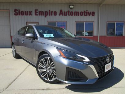 Used 2023 Nissan Altima 2.5 SL