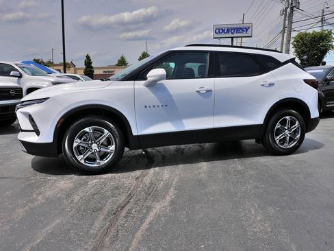 Used 2023 Chevrolet Blazer LT w/ Convenience Package AWD/4WD image 8