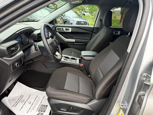 Used 2024 Ford Explorer XLT AWD/4WD image 22