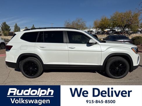 New 2026 Volkswagen Atlas SE FWD image 6