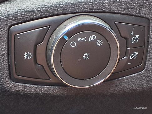 Used 2021 Ford EcoSport SE AWD/4WD image 14