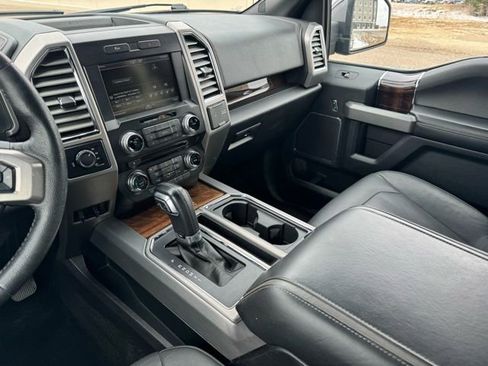 Used 2015 Ford F150 Platinum image 16