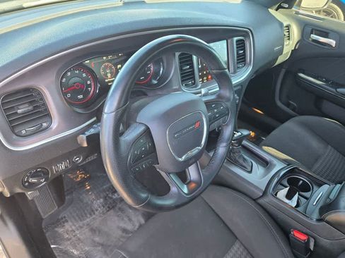 Used 2019 Dodge Charger GT w/ Blacktop Package RWD image 10