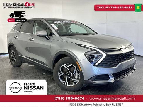 Used 2024 Kia Sportage LX image 1