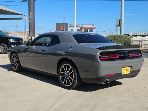 Used 2023 Dodge Challenger R/T RWD image 5