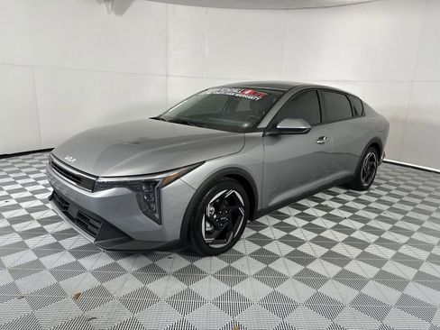 Used 2025 Kia K4 EX FWD image 4