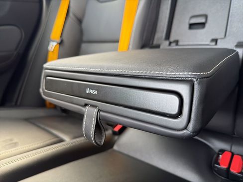 Used 2024 Volvo XC60 T8 Polestar w/ Protection Package Premier image 81