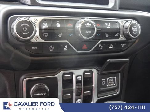 Used 2022 Jeep Gladiator Overland AWD/4WD image 10