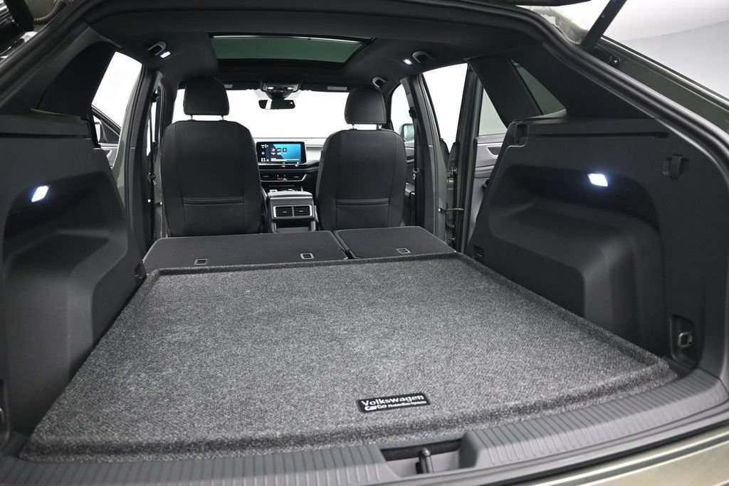 Used 2026 Volkswagen Atlas Cross Sport SE FWD image 23