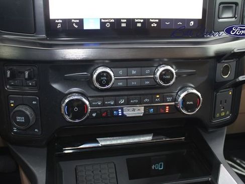 Certified 2023 Ford F250 Lariat w/ Sport Appearance Package image 18