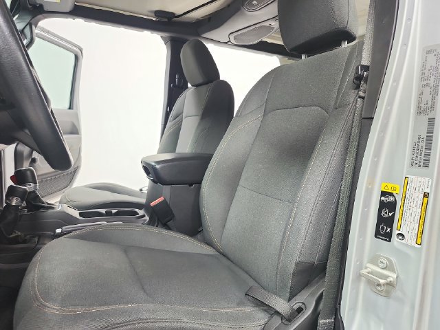 Used 2024 Jeep Wrangler Unlimited Sport AWD/4WD image 20