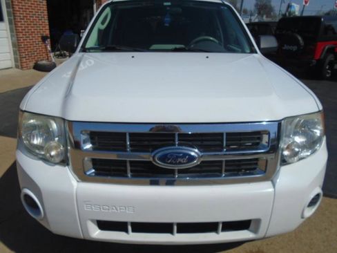 Used 2012 Ford Escape XLS AWD/4WD image 7