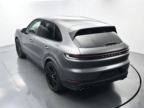 Certified 2026 Porsche Cayenne E-Hybrid AWD/4WD image 36