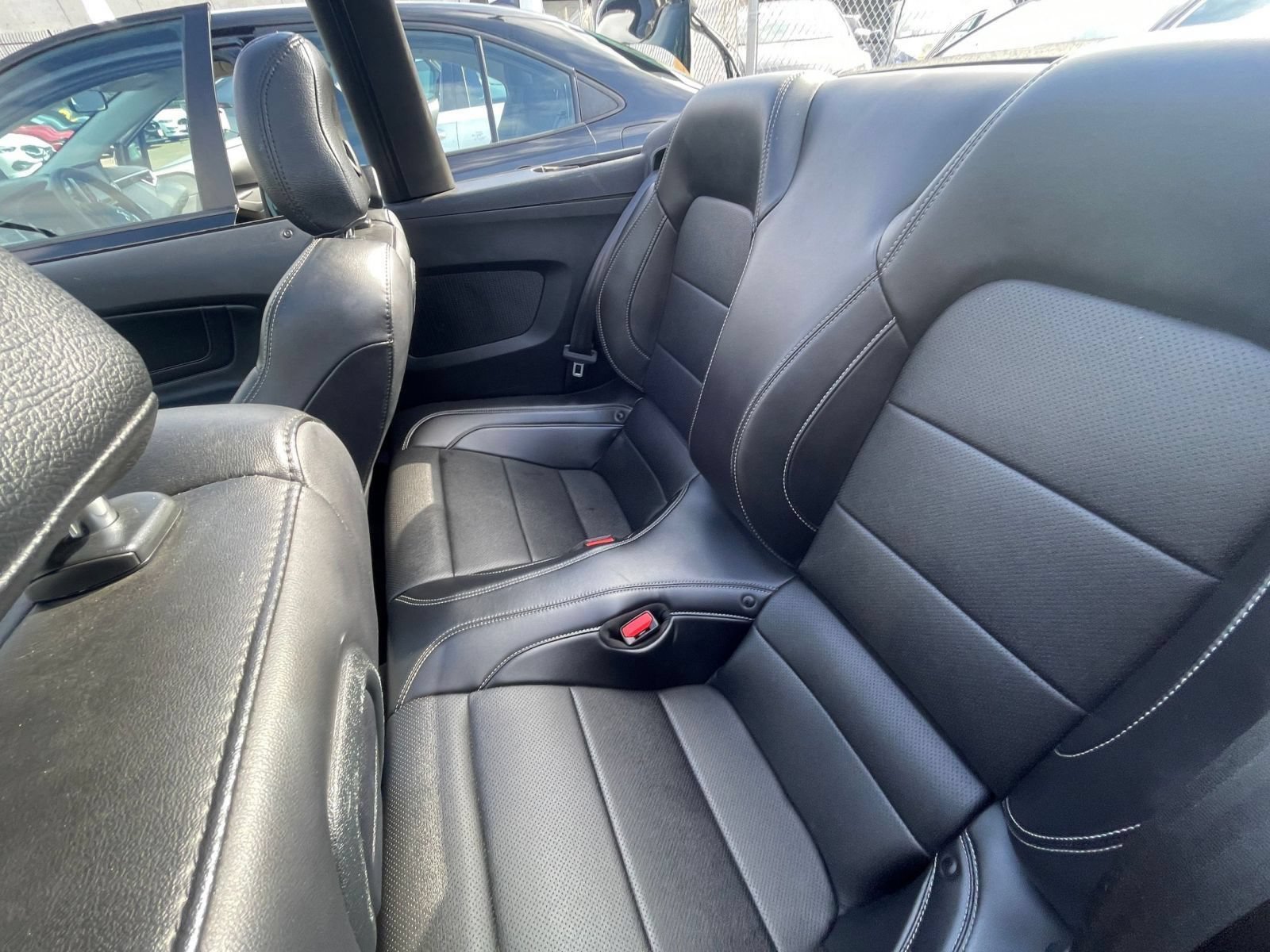 Used 2022 Ford Mustang GT Premium w/ GT Performance Package RWD image 31