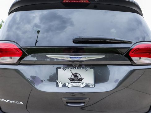 Used 2019 Chrysler Pacifica Touring-L w/ Advanced Safetytec Group FWD image 41