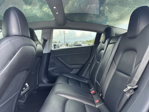 Used 2022 Tesla Model 3 RWD image 22