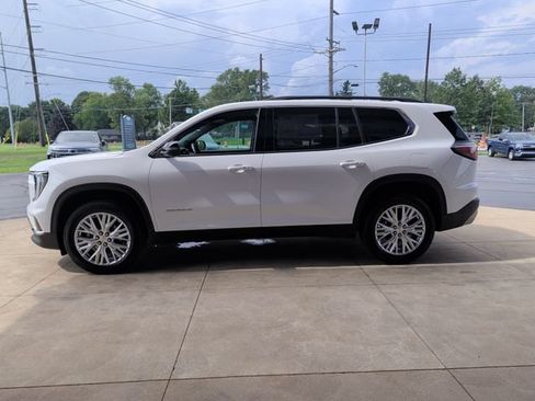 Used 2026 GMC Acadia Elevation w/ Elevation Premium Package FWD image 5