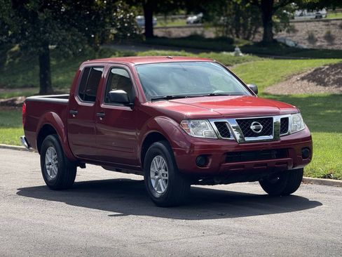 Used 2016 Nissan Frontier SV AWD/4WD image 3