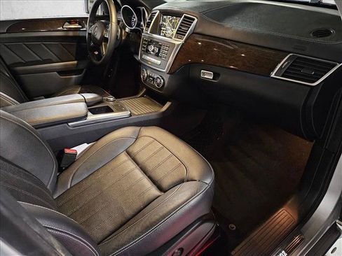 Used 2016 Mercedes-Benz GL 450 4MATIC image 21