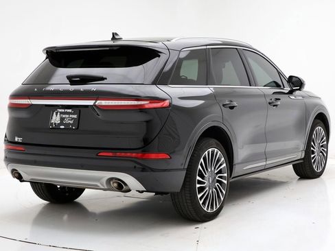 Used 2022 Lincoln Corsair Reserve w/ Sport Package image 9