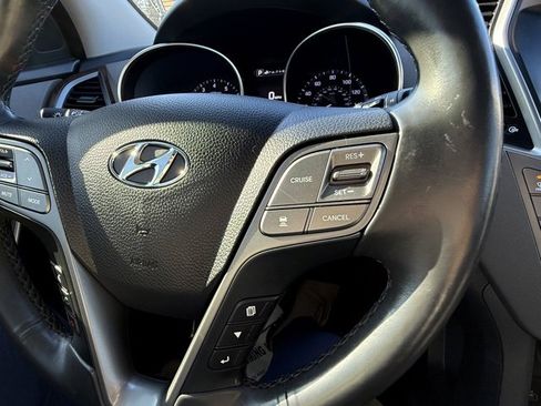 Used 2019 Hyundai Santa Fe XL image 16