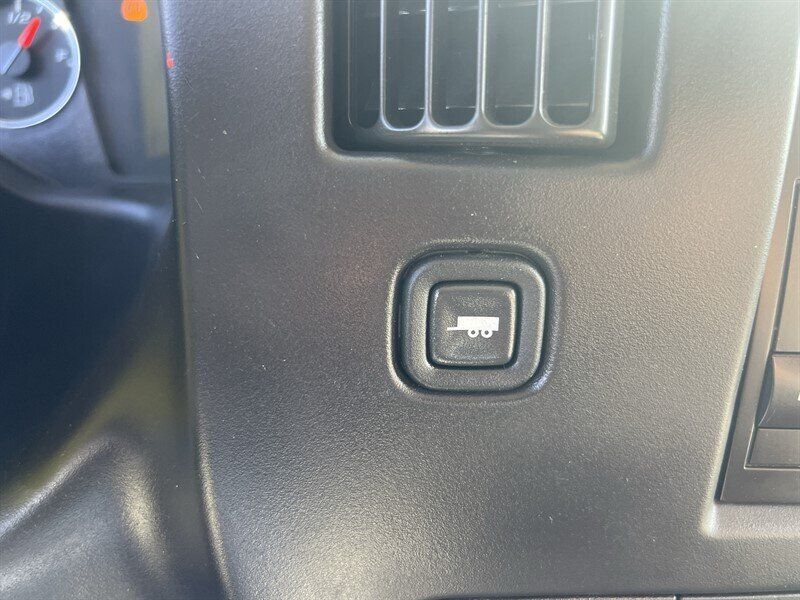 Used 2013 GMC Savana 2500 RWD image 24
