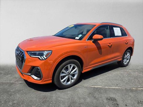 Used 2025 Audi Q3 2.0T Premium Plus w/ Premium Plus Package AWD/4WD image 7