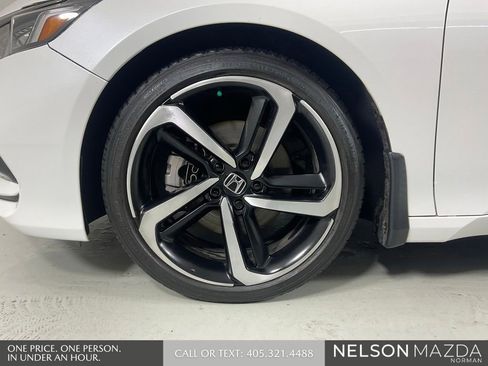 Used 2019 Honda Accord Sport image 10