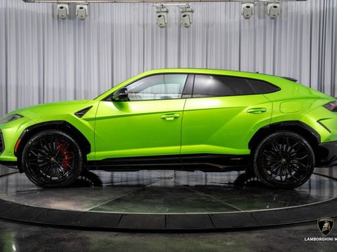 Used 2025 Lamborghini Urus SE image 12