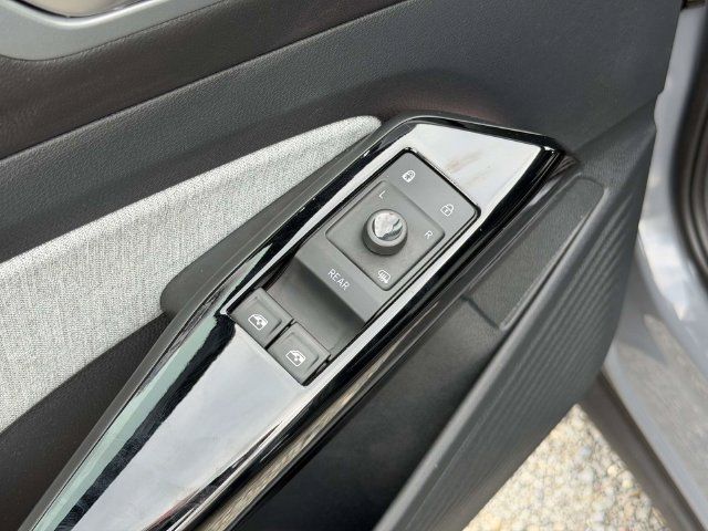 Used 2023 Volkswagen ID.4 Pro RWD image 18