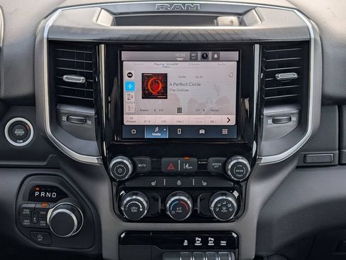 New 2026 RAM 1500 4x4 Crew Cab image 9
