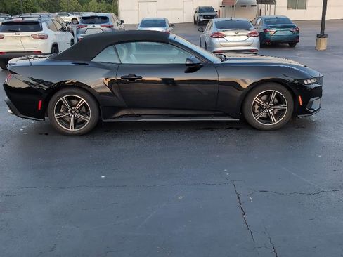 Used 2024 Ford Mustang Premium RWD image 6