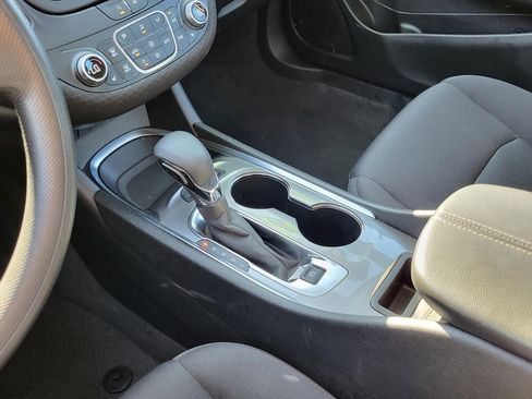 Used 2024 Chevrolet Malibu LT image 28