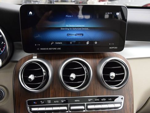 Used 2022 Mercedes-Benz GLC 300 image 27