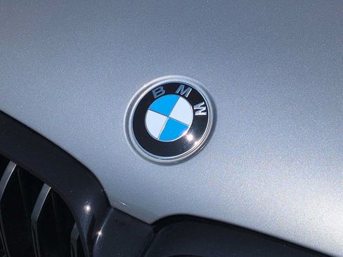 Used 2023 BMW M550i xDrive w/ Dynamic Handling Package AWD/4WD image 12