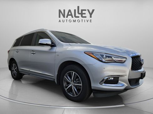 Used 2020 INFINITI QX60 Luxe w/ Essential Package image 8
