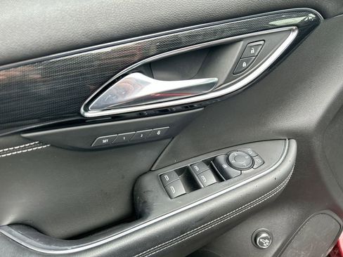 Used 2023 Buick Envision Essence AWD/4WD image 25