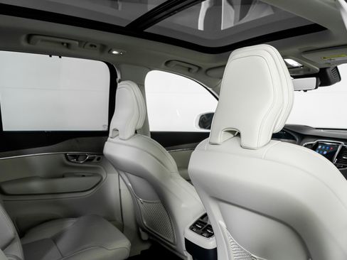 Used 2025 Volvo XC90 B6 Ultra w/ Protection Package Premier image 51