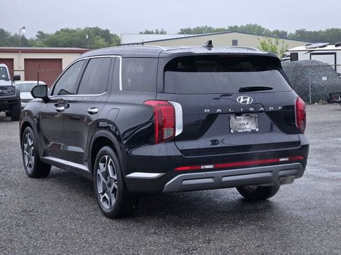 Used 2024 Hyundai Palisade Limited FWD image 5