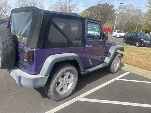 Used 2017 Jeep Wrangler Sport w/ Quick Order Package 24S AWD/4WD image 2