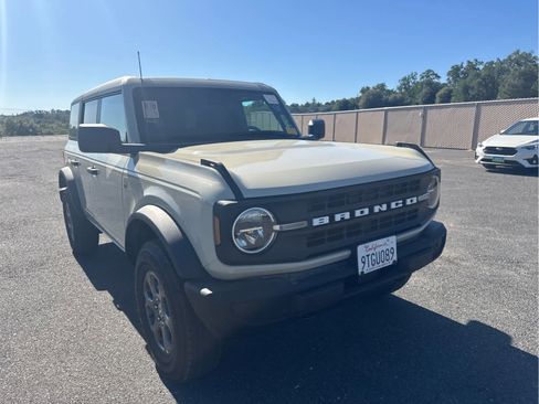 Certified 2025 Ford Bronco Big Bend AWD/4WD image 3