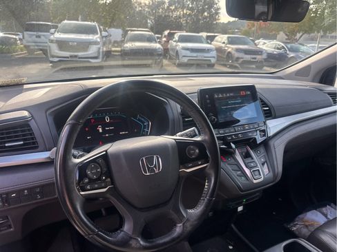Used 2019 Honda Odyssey EX-L image 7