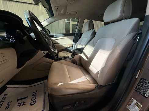 Used 2016 Hyundai Tucson Sport image 23
