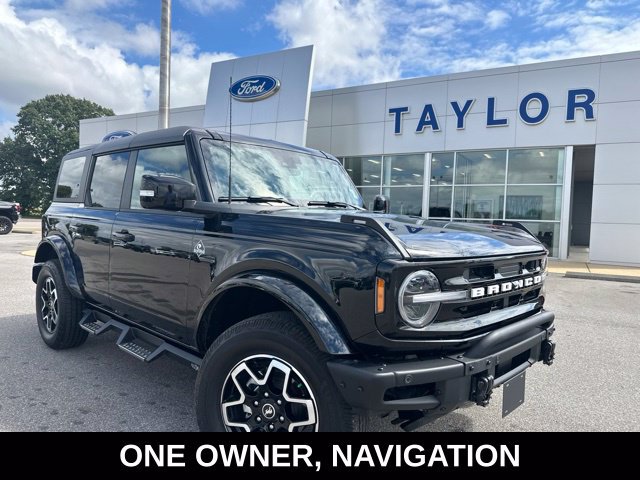 Used 2024 Ford Bronco Outer Banks AWD/4WD image 1